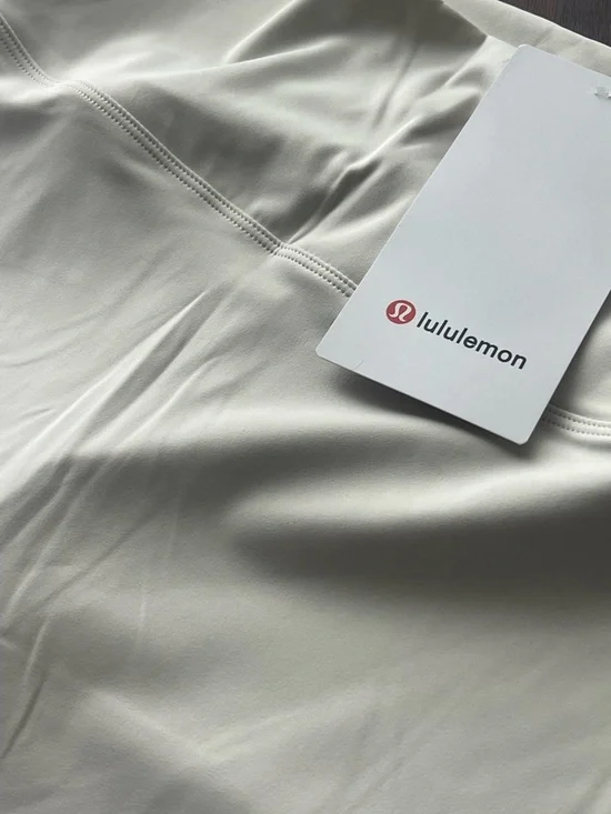 Lululemon Define Jacket + Align Leggings Set White Size 6 NWT - Picture 6 of 7